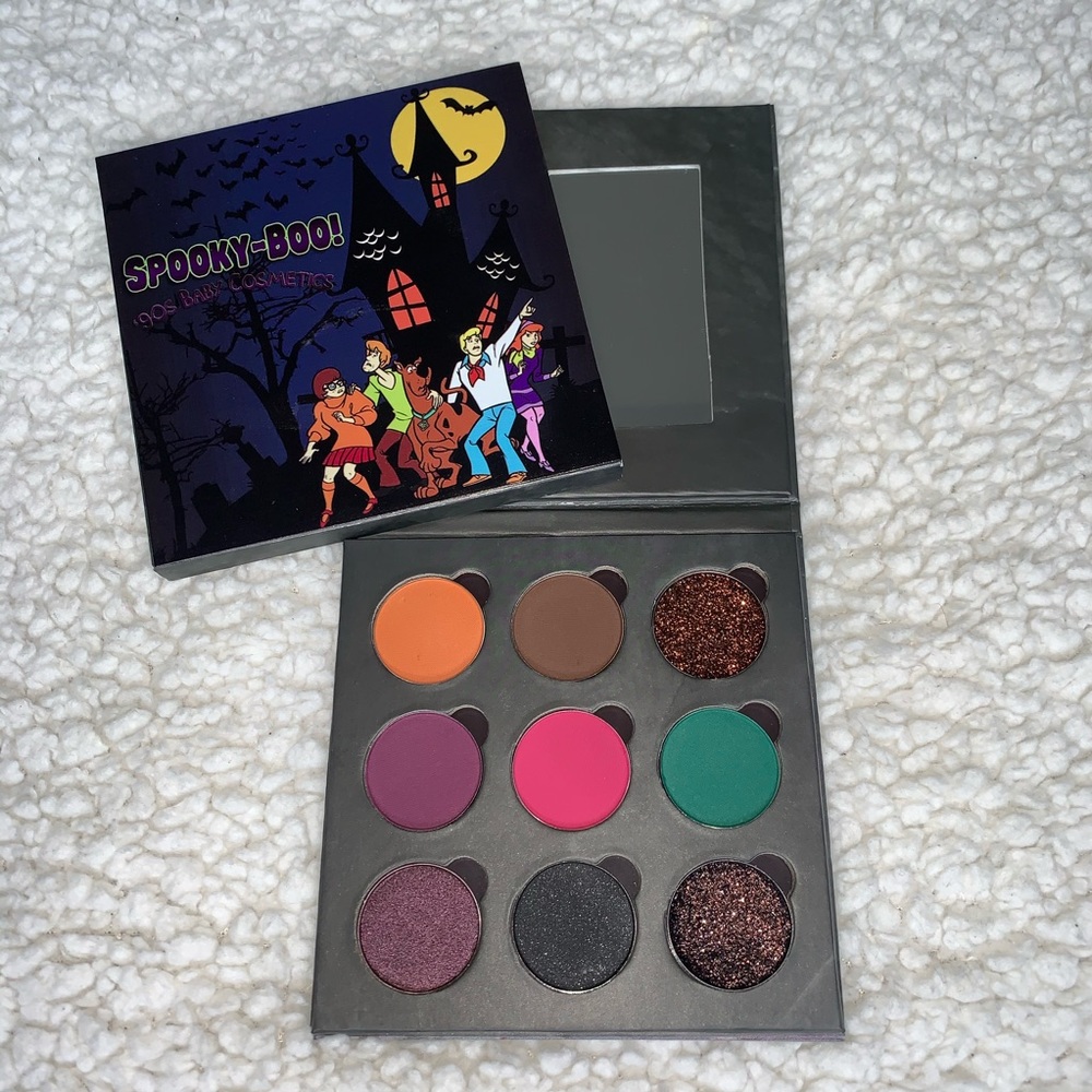 Spooky-Boo eyeshadow pallet